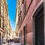 Trevi&Pantheon Design Rooms